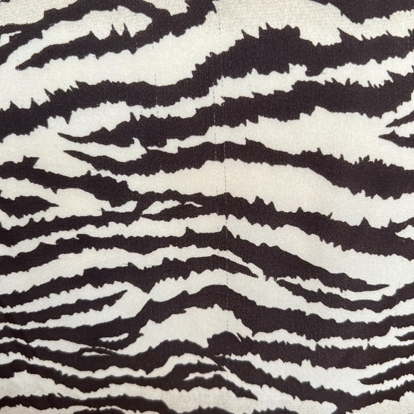 ESTHER CHEN Animal Print Silk Button Up - Picture 6 of 7